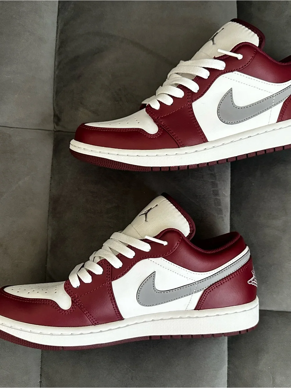 Air Jordan 1 Low - Cherrywood Red / Cement Grey